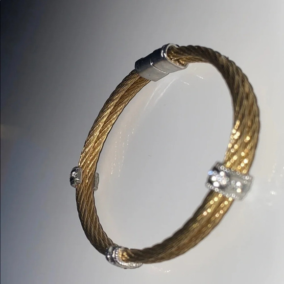 Vintage vibes Twisted gold silver tone Bracelet - Picture 7 of 8